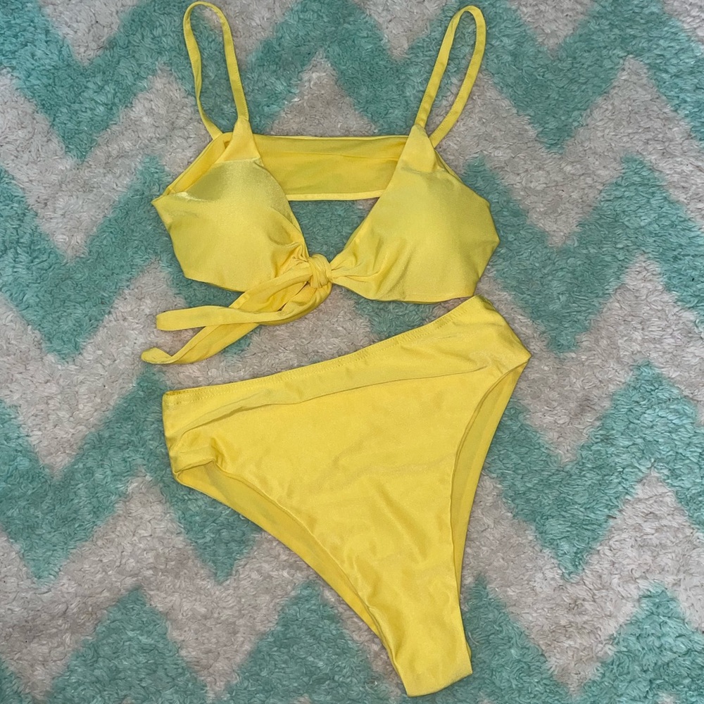 Yellow high waisted bikini